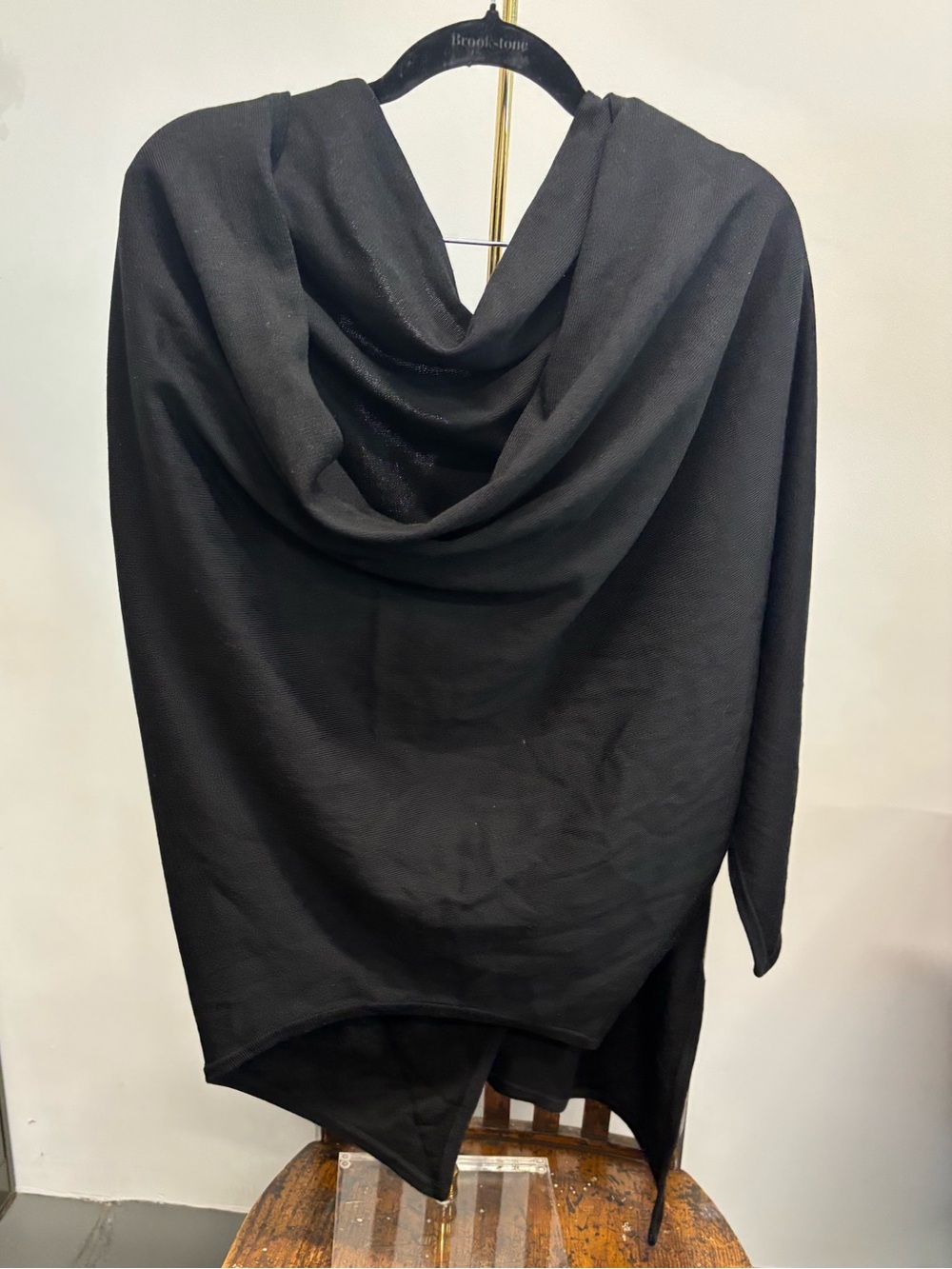 Norisol Ferrari vintage cape wrap